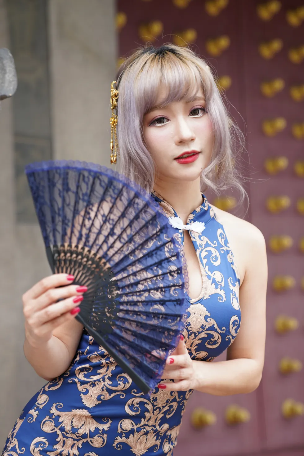 [Mzsock] NO.149 Xue Kaiyun blue flower short cheongsam with high heels and beautiful legs street photography#[105P]-3