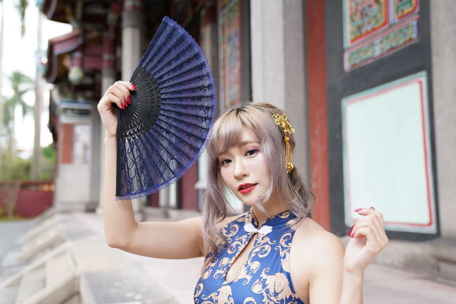 [Mzsock] NO.149 Xue Kaiyun blue flower short cheongsam with high heels and beautiful legs street photography#[105P]-3