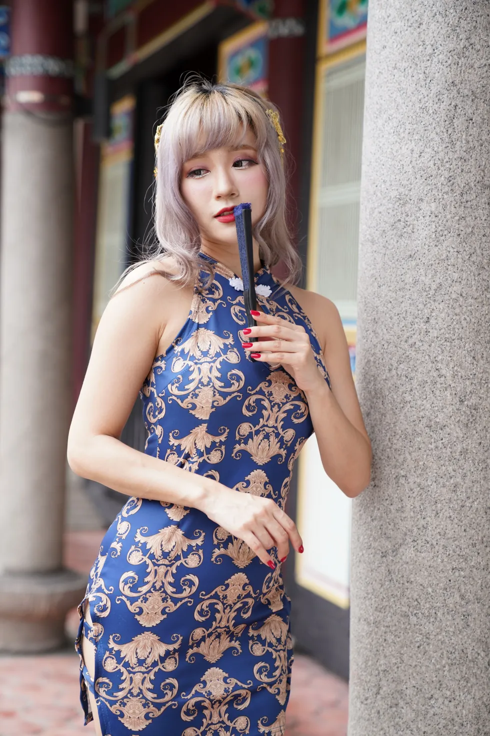 [Mzsock] NO.149 Xue Kaiyun blue flower short cheongsam with high heels and beautiful legs street photography#[105P]-6