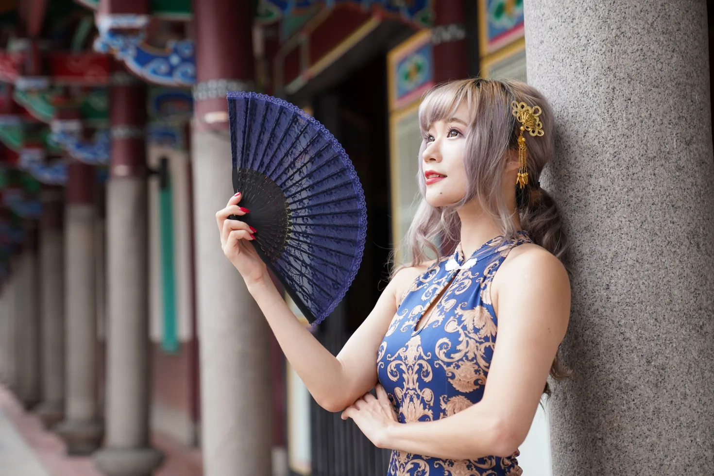 [Mzsock] NO.149 Xue Kaiyun blue flower short cheongsam with high heels and beautiful legs street photography#[105P]-9