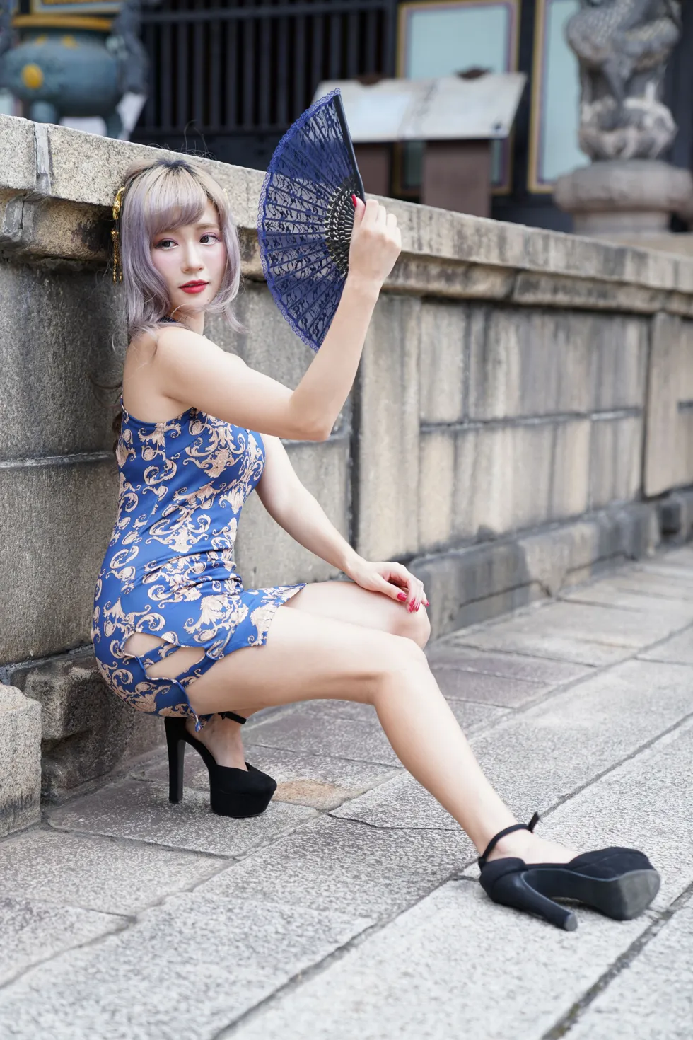 [Mzsock] NO.149 Xue Kaiyun blue flower short cheongsam with high heels and beautiful legs street photography#[105P]-3