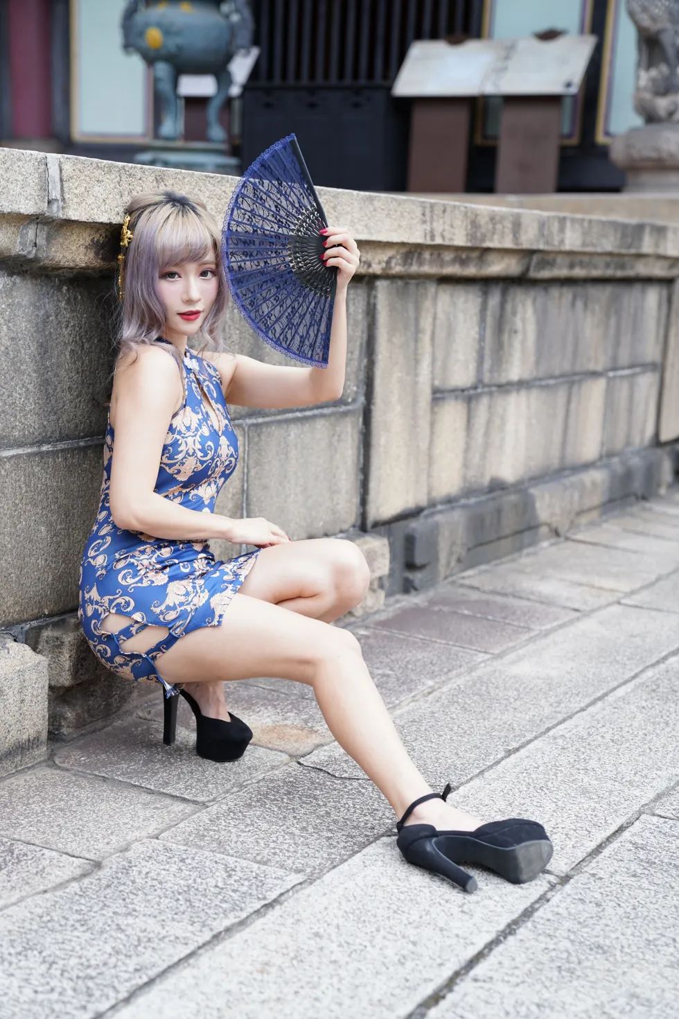 [Mzsock] NO.149 Xue Kaiyun blue flower short cheongsam with high heels and beautiful legs street photography#[105P]-5