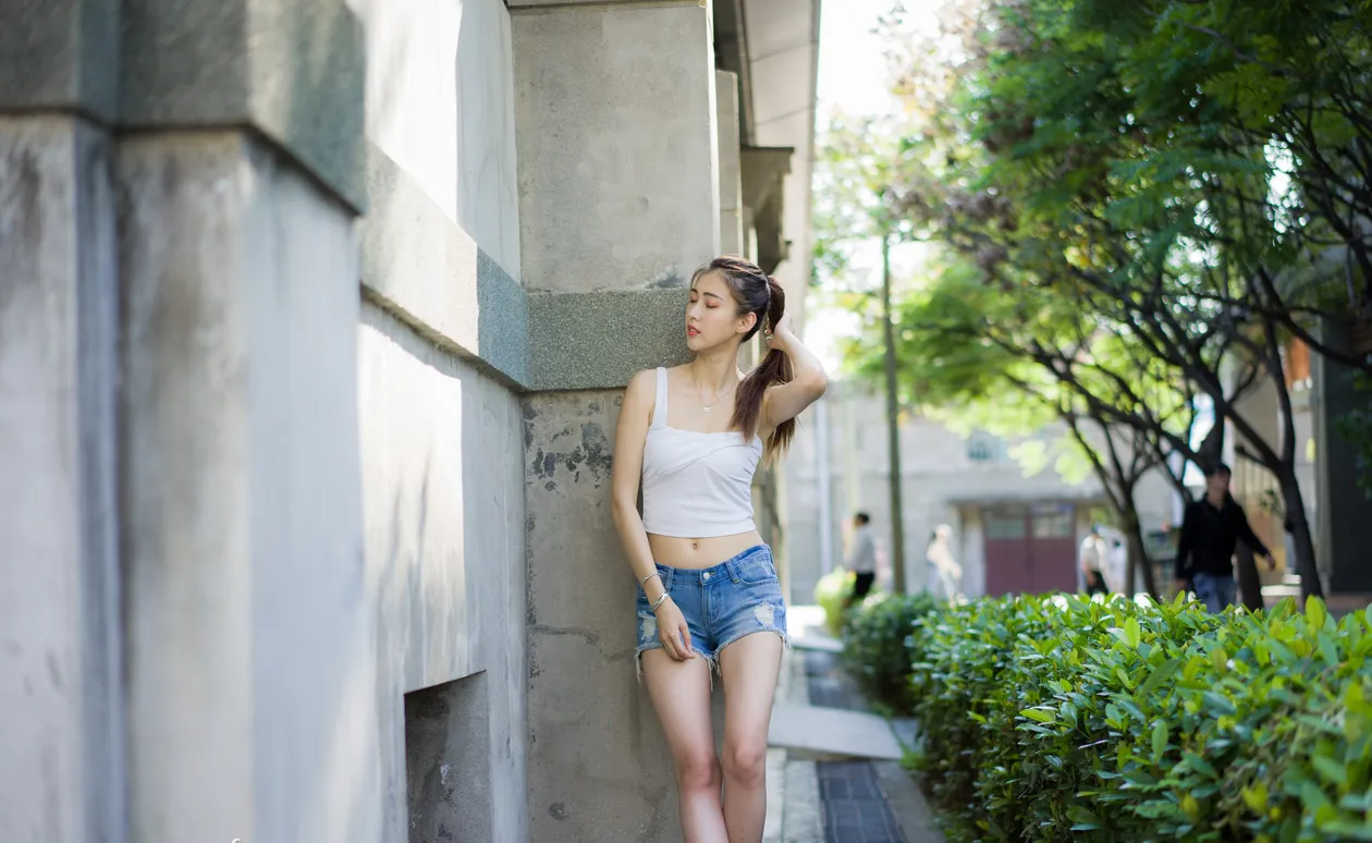 [Mzsock] NO.186 Jin Yunqiao’s midriff-revealing denim shorts cool and beautiful legs street photography#[47P]-8