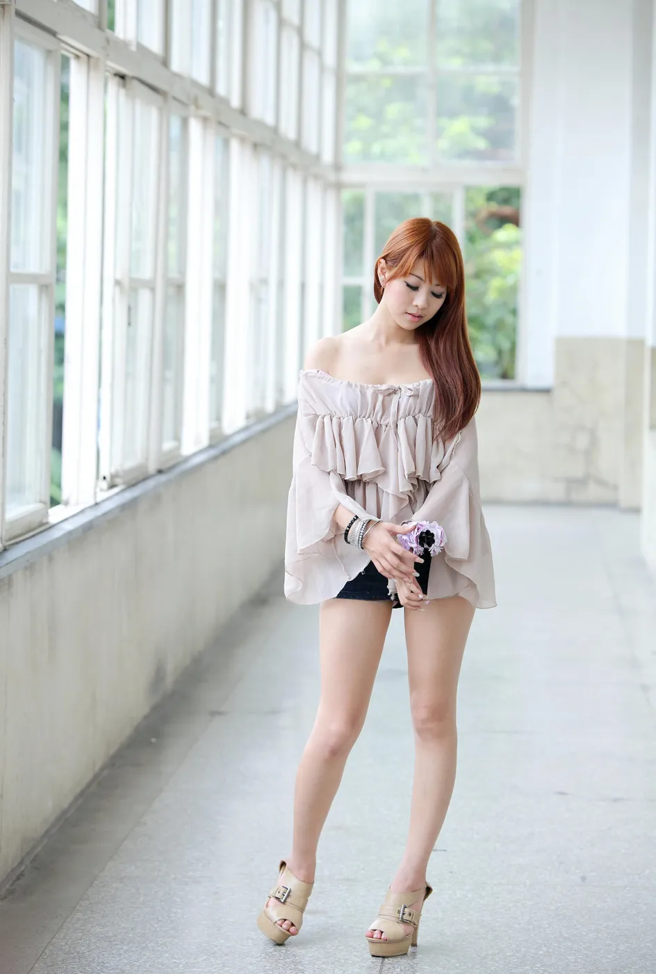 [Mzsock] NO.210 Xiaowen off-shoulder denim shorts cool and beautiful legs street photography#[80P]-3