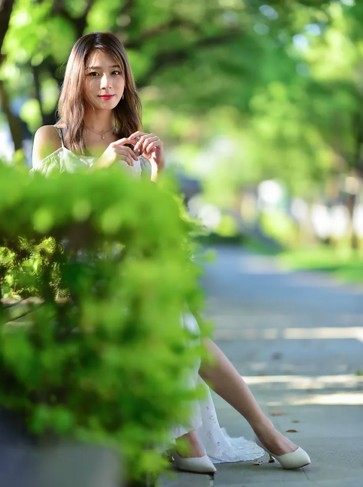 [Mzsock] NO.200 vivi Cao Yuanyuan suspender high-slit long skirt with high heels and beautiful legs street photography#[105P]-1