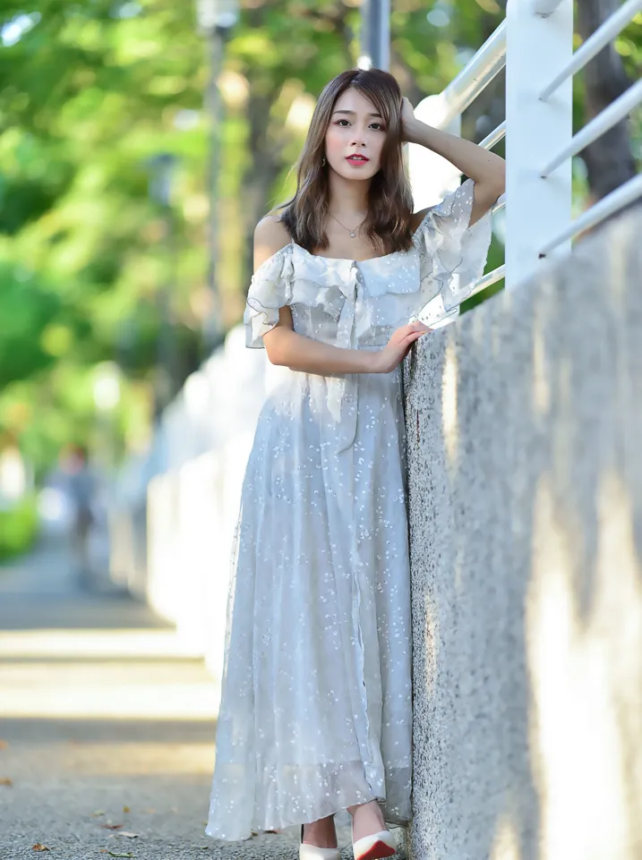 [Mzsock] NO.200 vivi Cao Yuanyuan suspender high-slit long skirt with high heels and beautiful legs street photography#[105P]-9