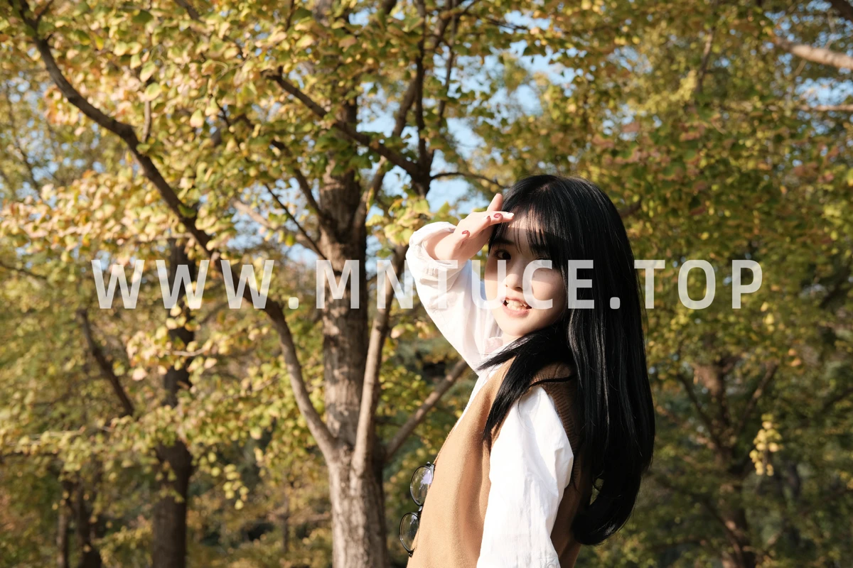 [YITUYU] 2023.01.12 Vol.2897 Autumn outing in progress Xiaoyi sister cute#[36P]-1