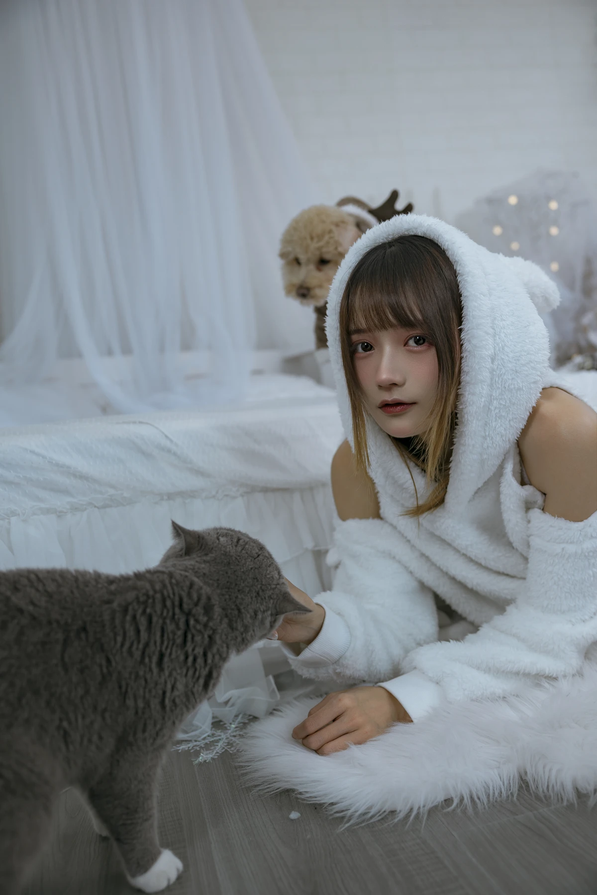 [YITUYU] 2022.12.17 Vol.2702 – Warm Girls and Pets Rabbit Zzz won't eat carrots#[24P]-6