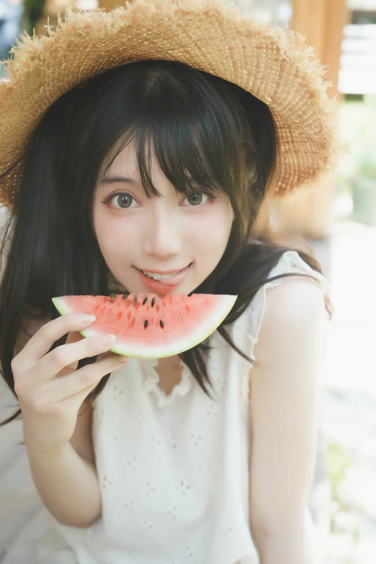 [YITUYU] 2022.09.05 Vol.1877 – Summer Girl and Watermelon 加 加 加#[39P]-1