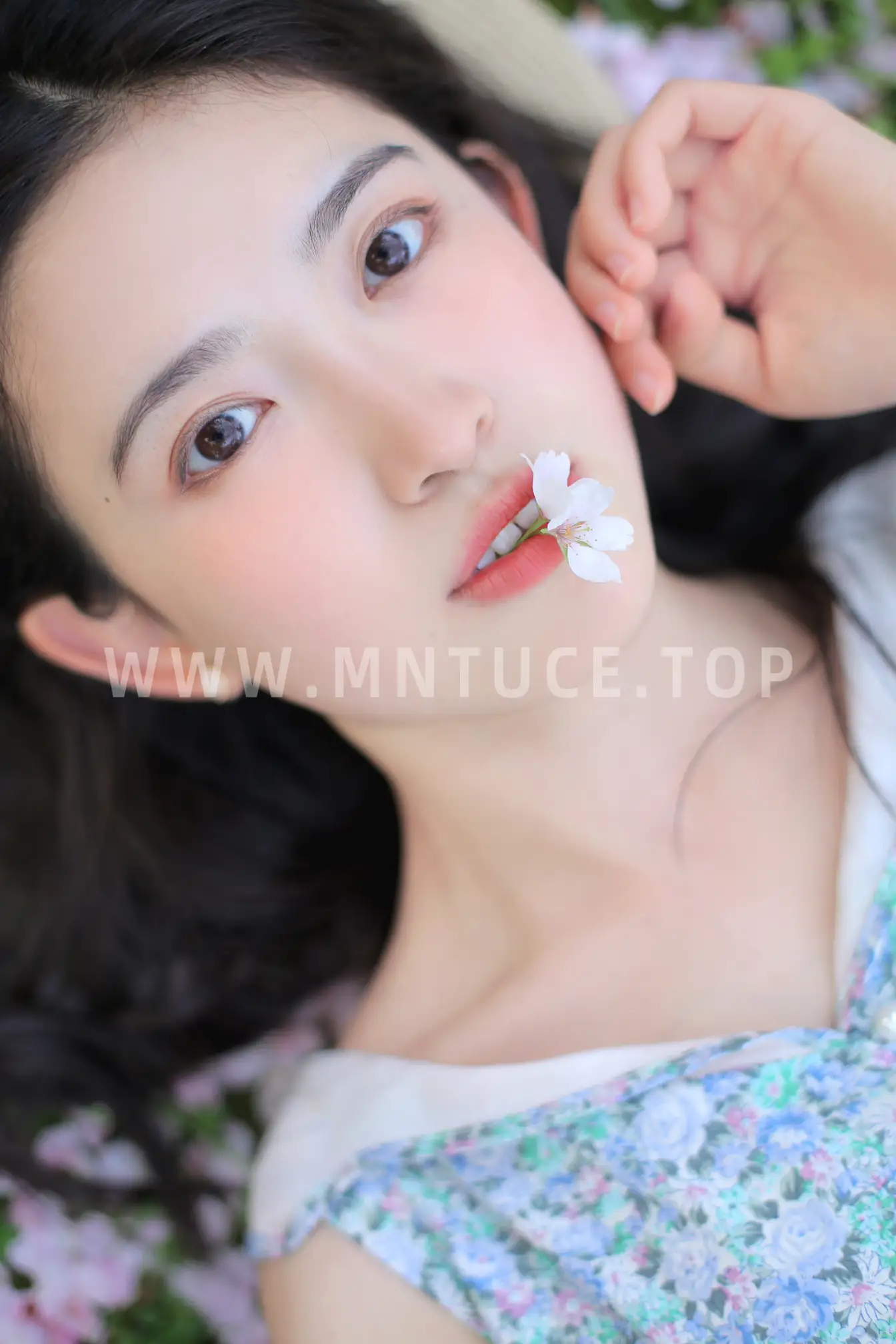 [YITUYU] 2022.08.07 Vol.1645 – Hua Juan Little grass#[22P]-8