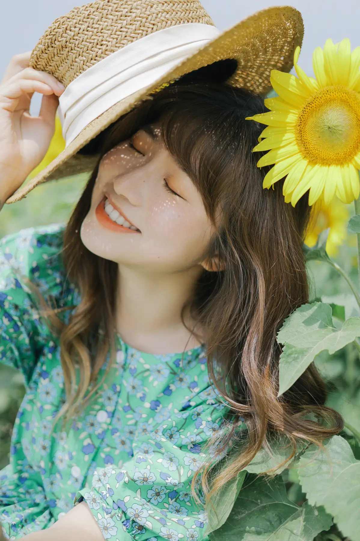 [YITUYU] 2022.07.12 Vol.1458 – Sunflower Summer Fatty Blue-#[33P]-1