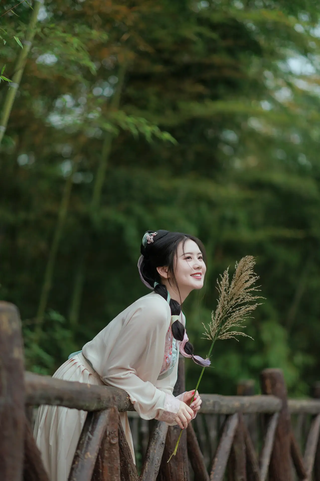 [YITUYU] 2022.05.16 Vol.899 – Mountain Dwelling in Autumn Qiuqiu#[38P]-10