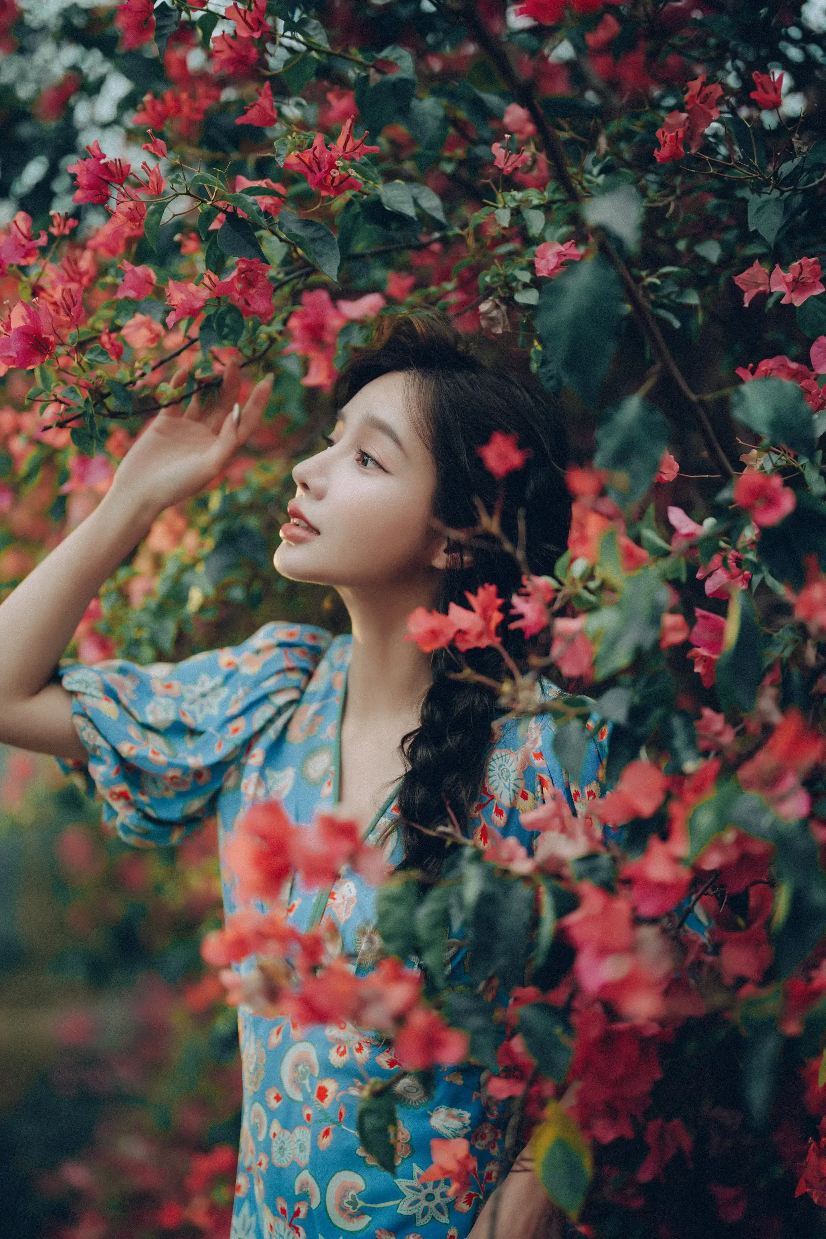 [YITUYU] 2022.06.25 Vol.1282 – Glowing hair, the goddess under the bougainvillea waterfall Classmate Shuwen#[55P]-6