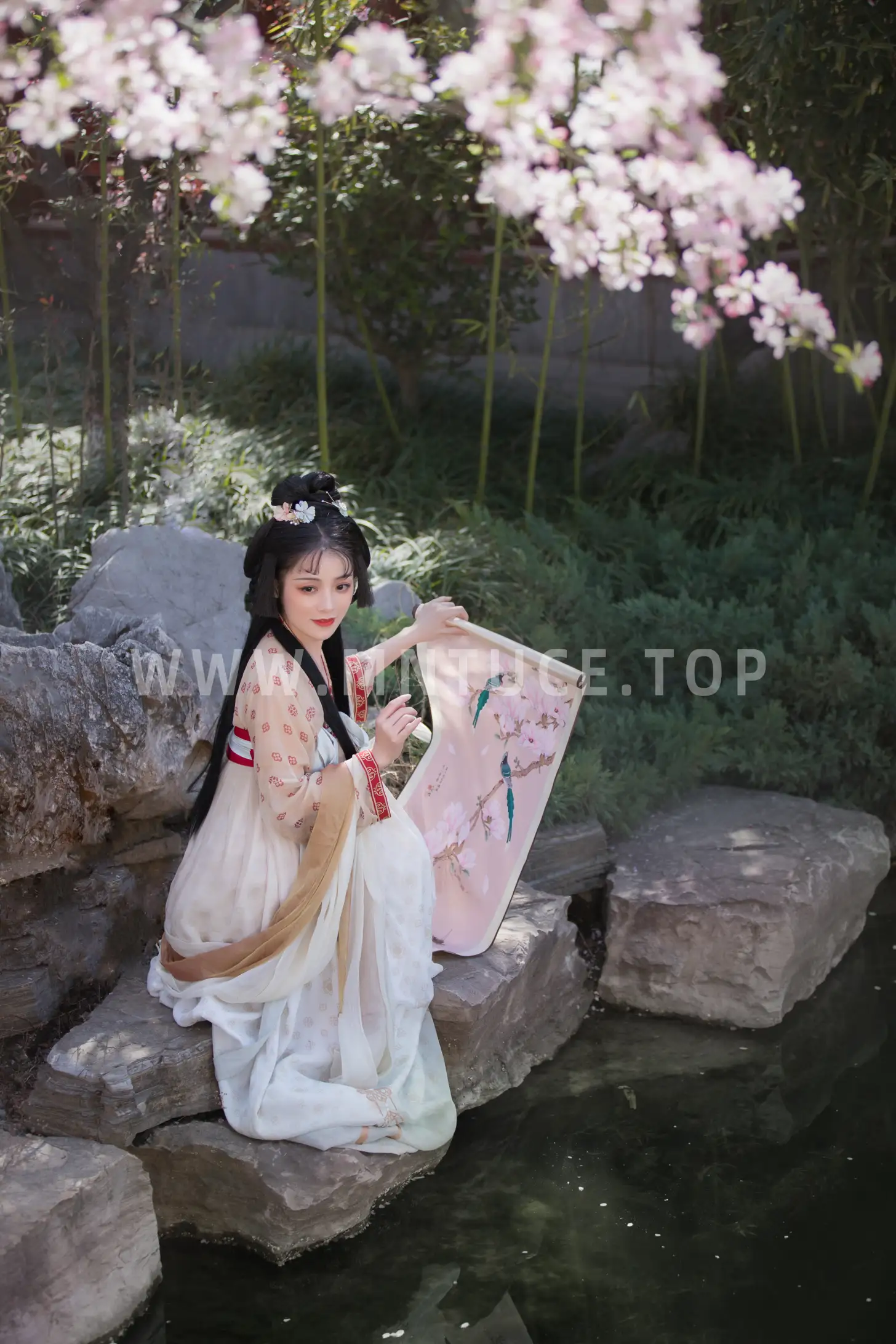 [YITUYU] 2022.06.05 Vol.1085 – Begonia Language Qing Yuan Zhai#[22P]-4