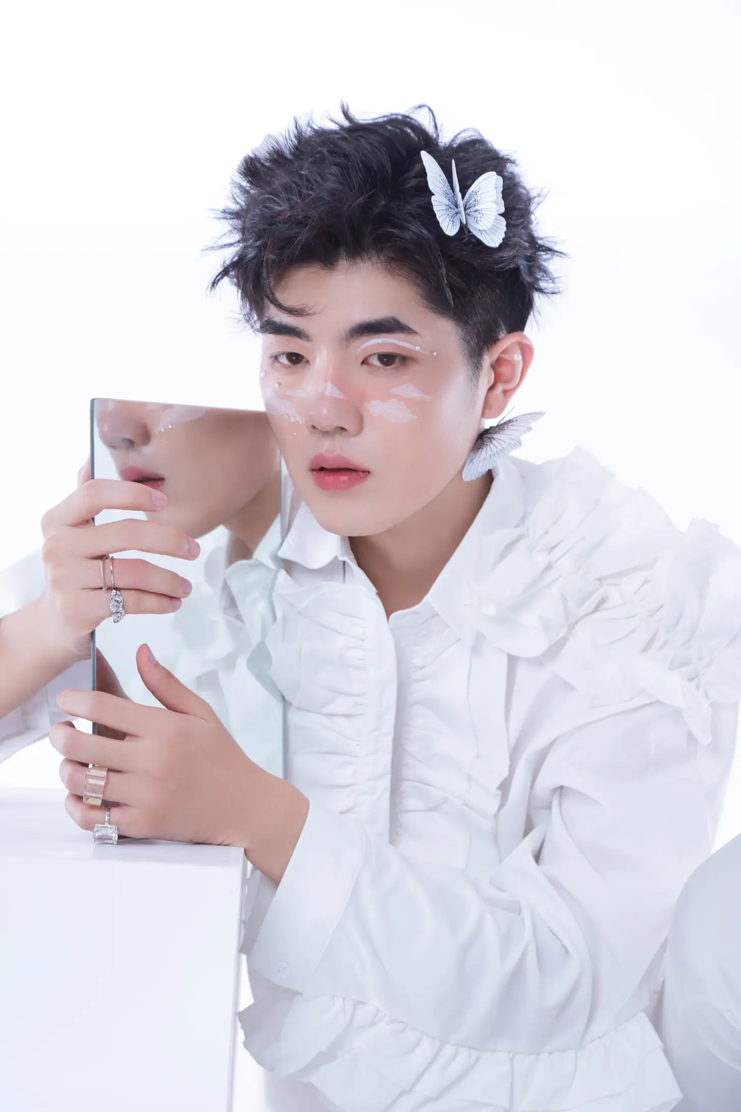 [YITUYU] 2022.07.09 Vol.1422 – White Butterfly Andrew Chen#[23P]-2