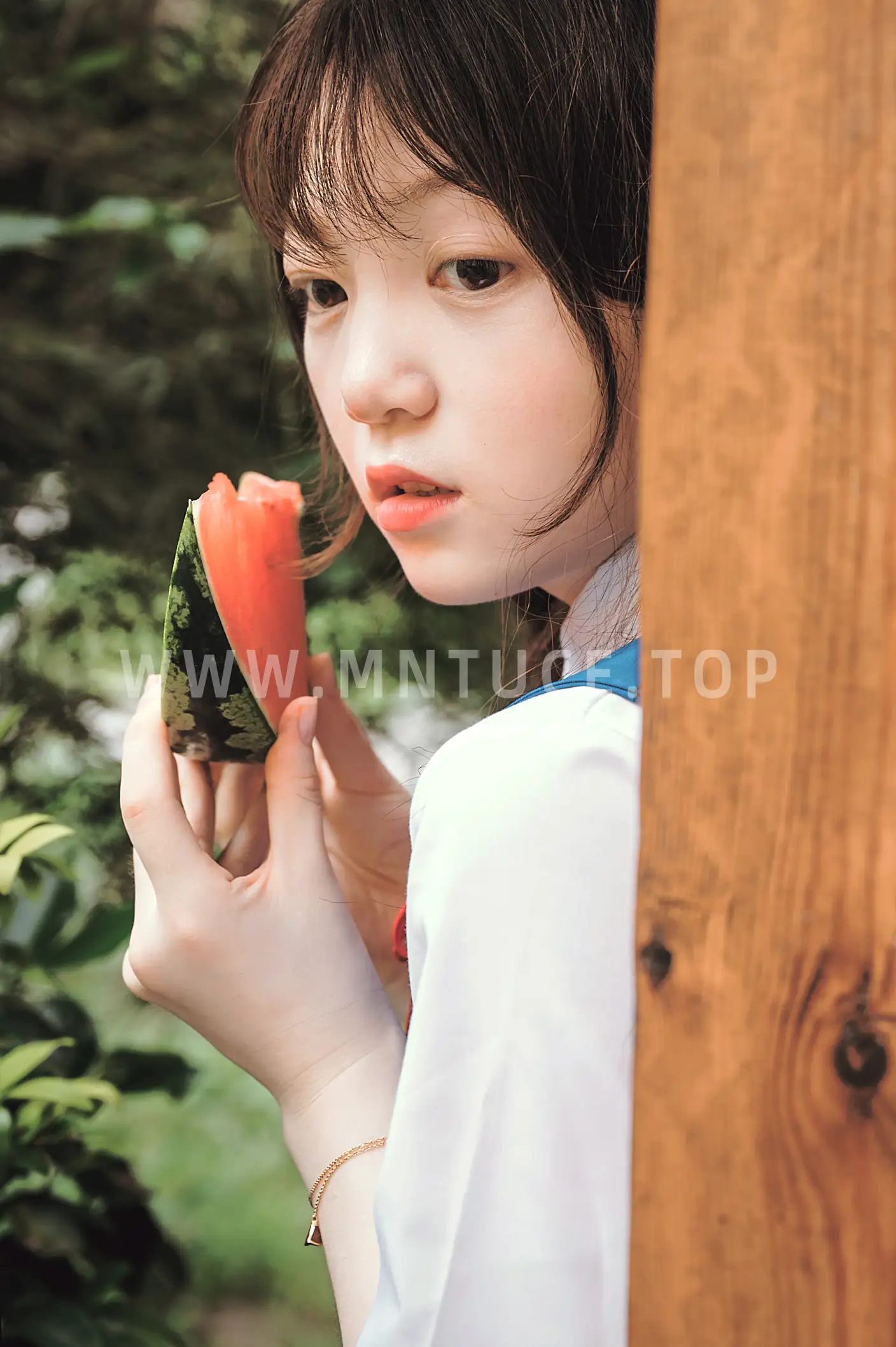 [YITUYU] 2022.08.28 Vol.1815 – Summer with watermelon Nai Xiaobai is a goldfish#[29P]-8