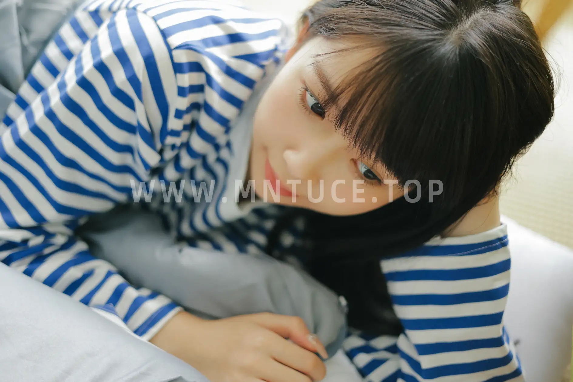 [YITUYU] 2022.11.16 Vol.2450 – Cute little girlfriend Biscuit#[50P]-2